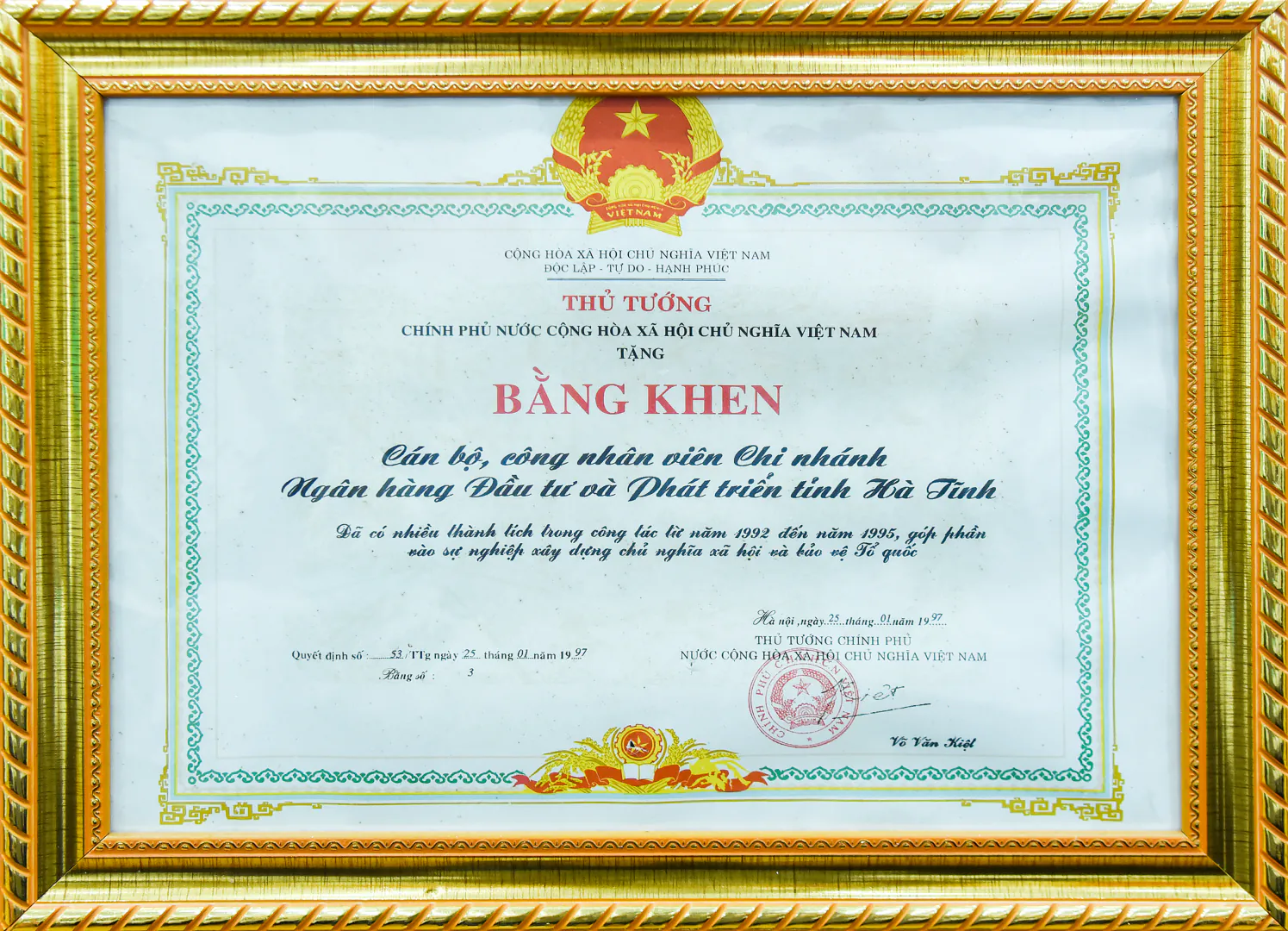 Bằng khen 3
